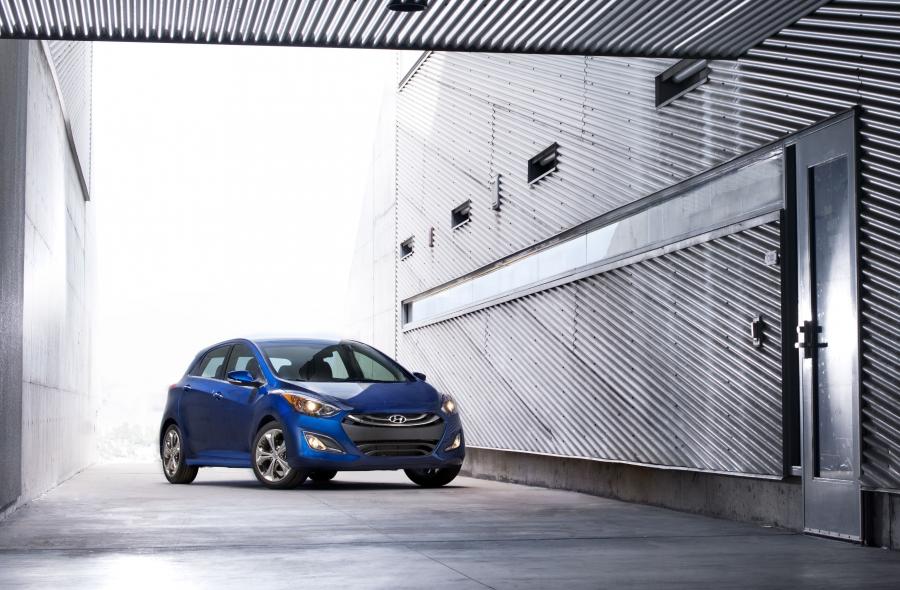  Hyundai Elantra GT 2012 года  (фото 52 из 151)